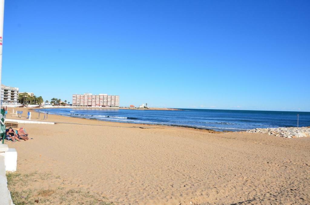 Apartamento Oslo Apartment Torrevieja Luaran gambar