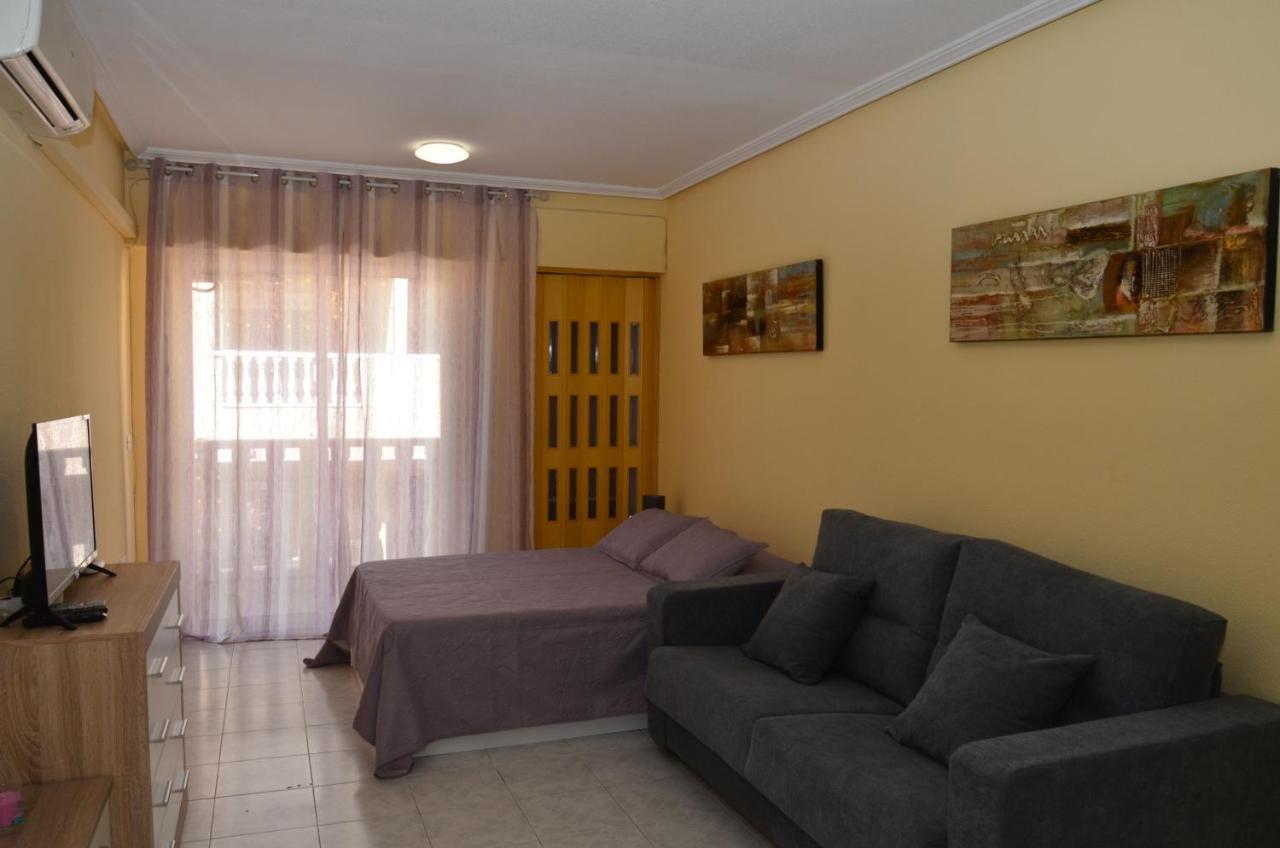 Apartamento Oslo Apartment Torrevieja Luaran gambar